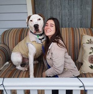 Meet your Posher, Olivia